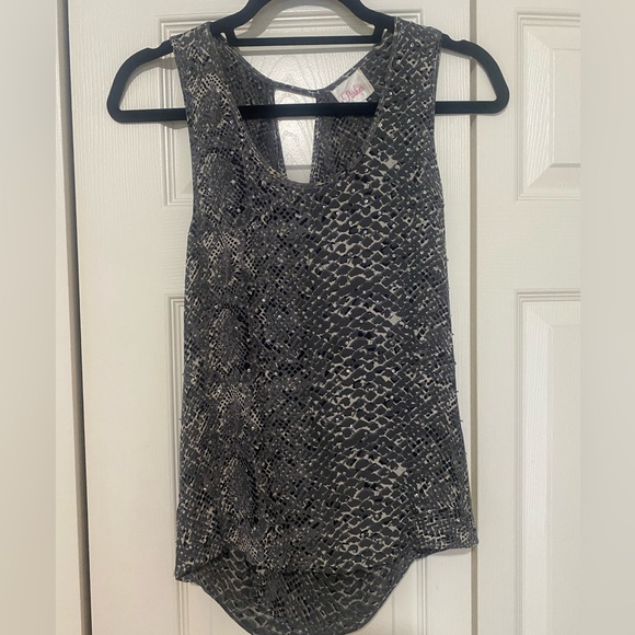 Parker Size Small Snakeskin Top - Picture 3 of 3